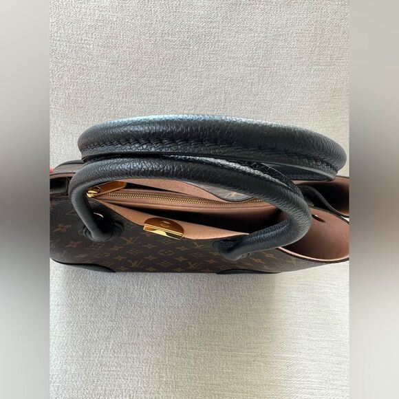 865. AUTH Louis Vuitton Monogram Tote Bag - Picture 5 of 16